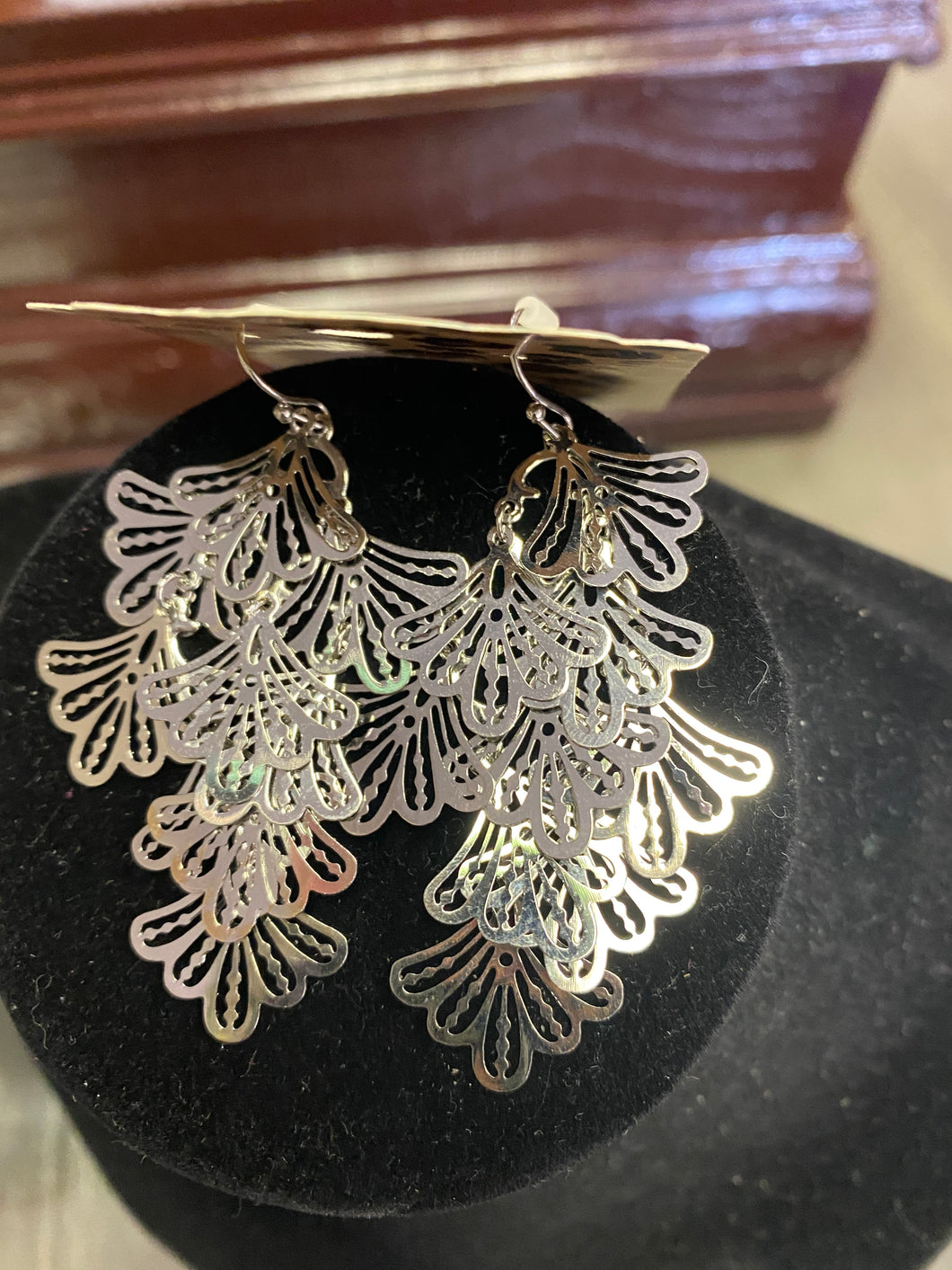 Cascading silver  interlinked filigreo flower earrings